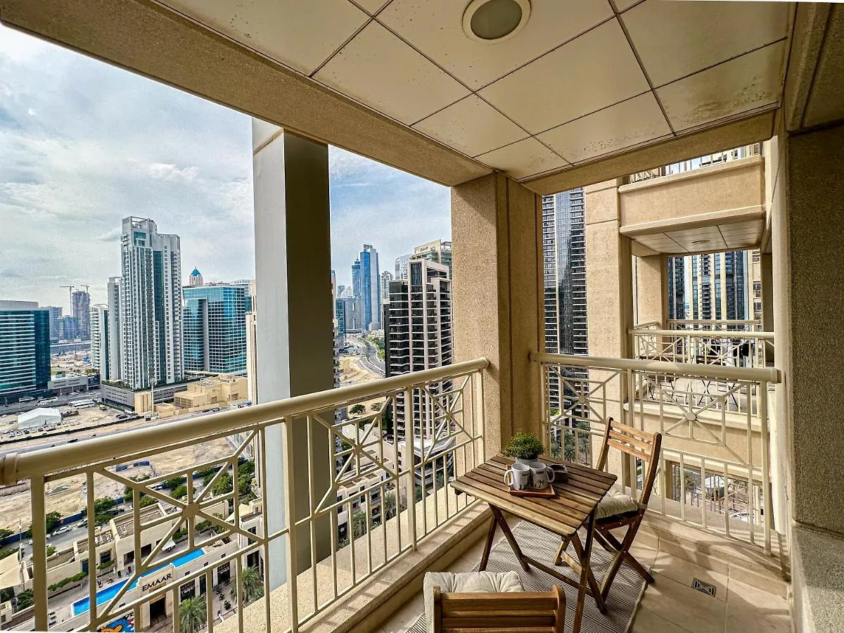 Higuests - Snug Studio With Balcony In The Heart Of Downtown Apartment Dubai
