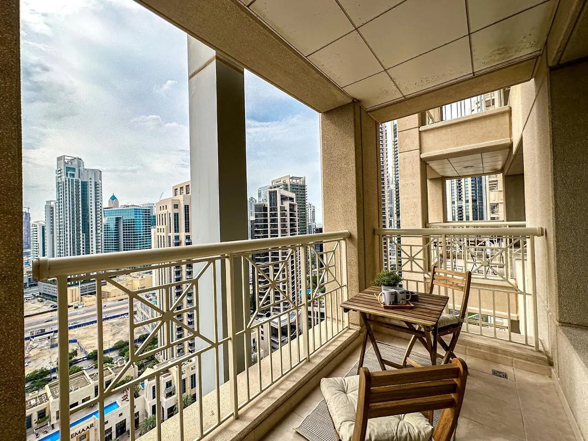 Higuests - Snug Studio With Balcony In The Heart Of Downtown Apartment Dubai